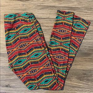 ✨{NEW} LuLaRoe ‘Abstract with Attitude’ Leggings ✨